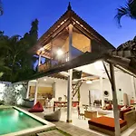 3BR Villa Hari - Minggu Villas Seminyak
